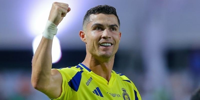 Cristiano Ronaldo bất ngờ được “mời” đá FIFA Club World Cup